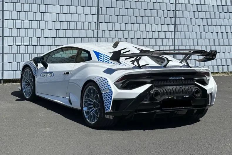 Lamborghini Huracán din 2024 cu 2.250 km - oferta LAM210217 - foto 8