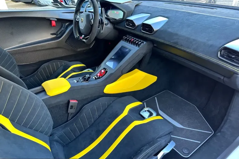 Lamborghini Huracán din 2024 cu 2.250 km - oferta LAM210217 - foto 24