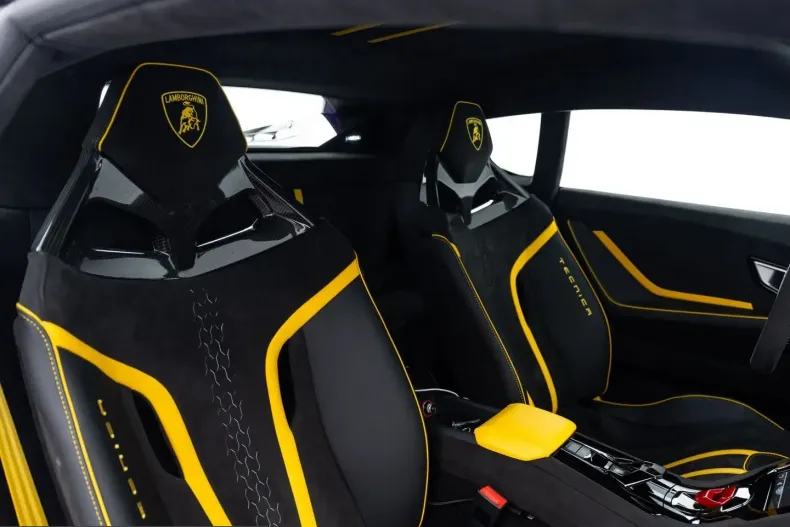 Lamborghini Huracán din 2024 cu 4.237 km - oferta LAM210219 - foto 8