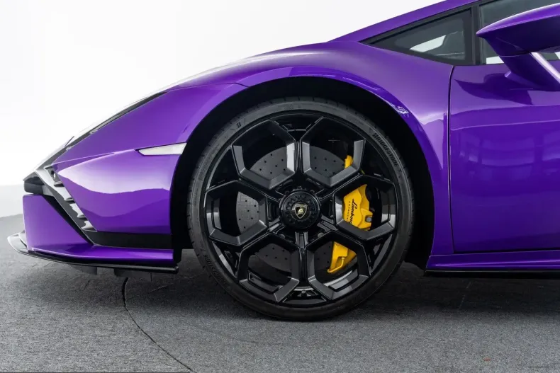 Lamborghini Huracán din 2024 cu 4.237 km - oferta LAM210219 - foto 9