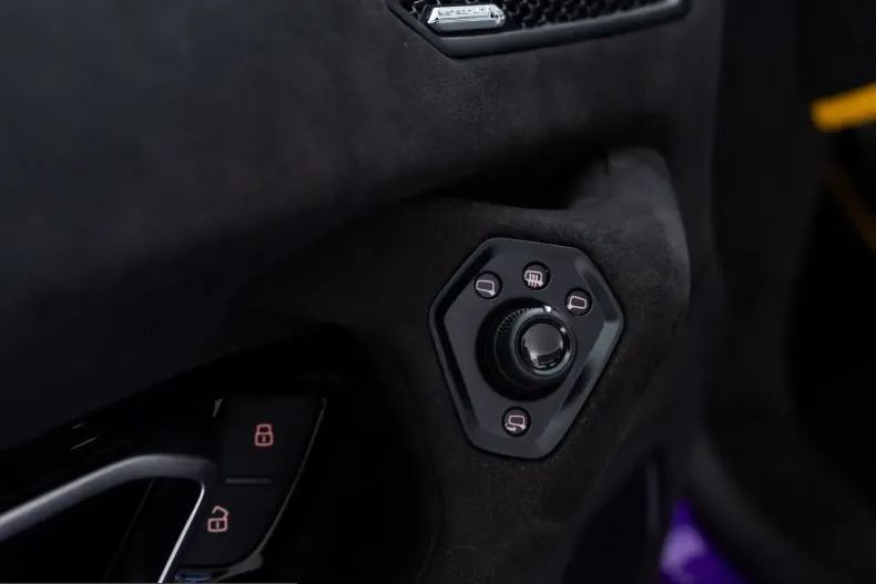 Lamborghini Huracán din 2024 cu 4.237 km - oferta LAM210219 - foto 27
