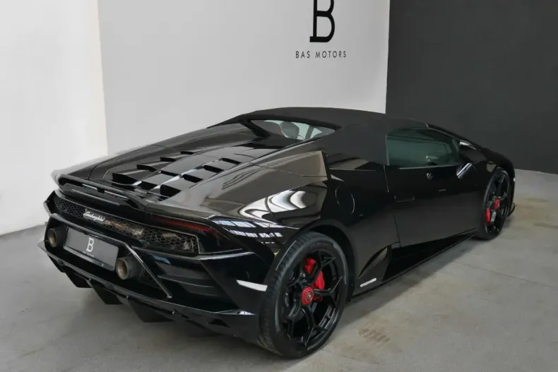 Lamborghini Huracán din 2024 cu 3.556 km - oferta LAM210220 - foto 5