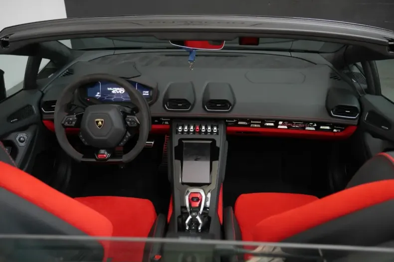 Lamborghini Huracán din 2024 cu 3.556 km - oferta LAM210220 - foto 11