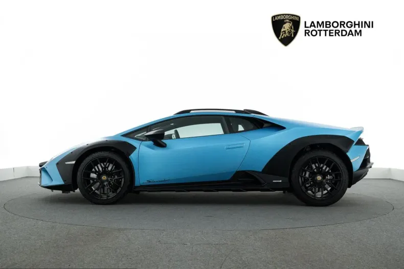 Lamborghini Huracán din 2024 cu 3.950 km - oferta LAM210221 - foto 2