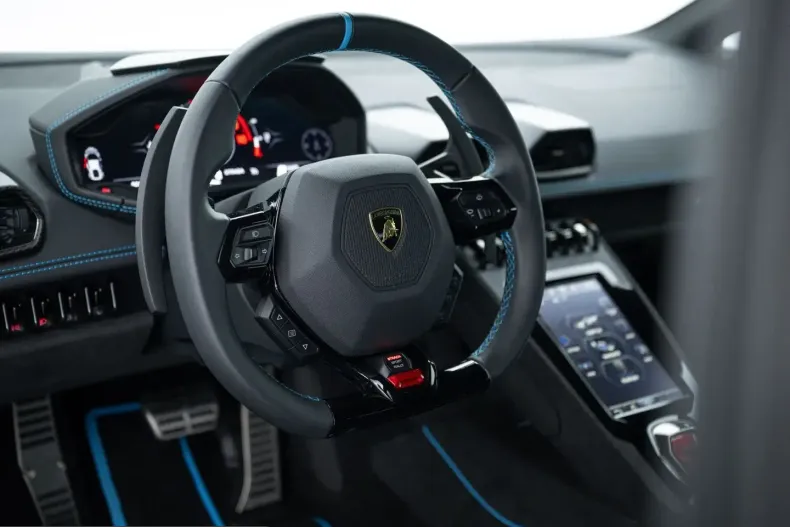 Lamborghini Huracán din 2024 cu 3.950 km - oferta LAM210221 - foto 8
