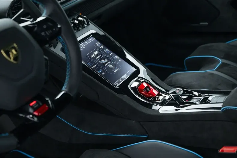 Lamborghini Huracán din 2024 cu 3.950 km - oferta LAM210221 - foto 27