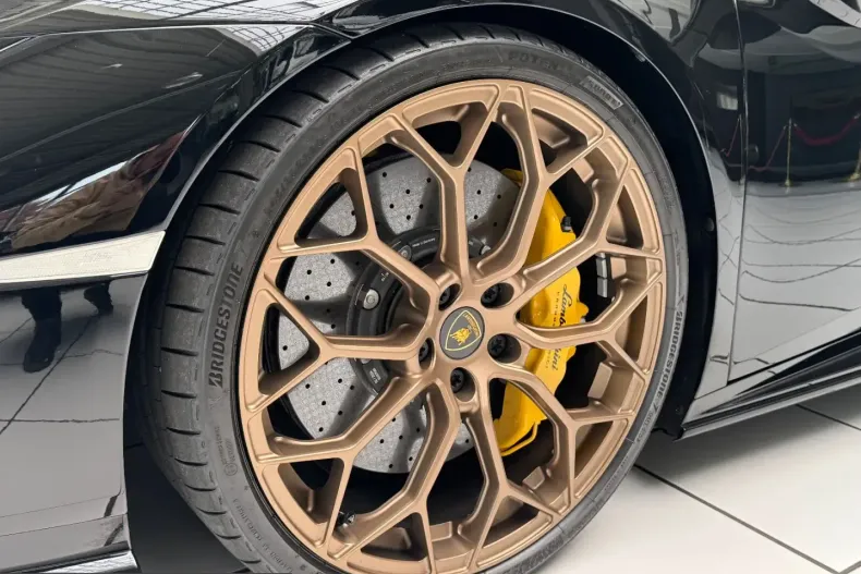 Lamborghini Huracán din 2024 cu 6.000 km - oferta LAM210224 - foto 17