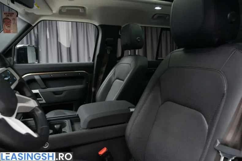 Land Rover Defender din 2023 cu 15.000 km - oferta LAN210231 - foto 12