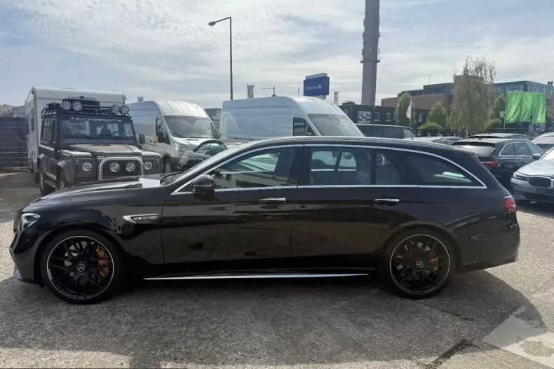 Mercedes-Benz E 63 AMG (Clasa E) din 2023 cu 30.000 km - oferta MER210233 - foto 9