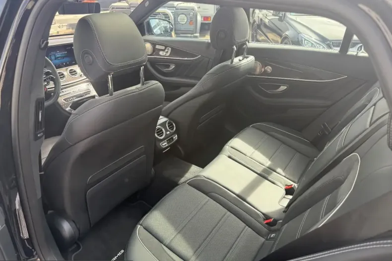 Mercedes-Benz E 63 AMG (Clasa E) din 2023 cu 30.000 km - oferta MER210233 - foto 16