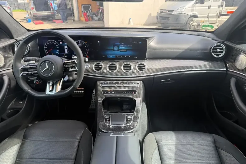 Mercedes-Benz E 63 AMG (Clasa E) din 2023 cu 30.000 km - oferta MER210233 - foto 21