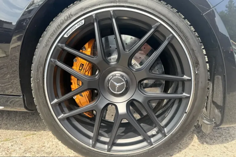 Mercedes-Benz E 63 AMG (Clasa E) din 2023 cu 30.000 km - oferta MER210233 - foto 24
