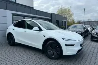 Tesla Model Y din 2025 cu 14.800 km - oferta TES210236 - foto 1