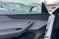 Tesla Model Y din 2025 cu 14.800 km - oferta TES210236 - foto 15