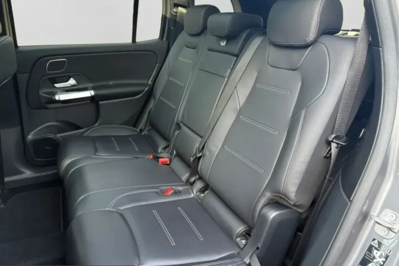 Mercedes-Benz GLB 35 AMG (Clasa GLB) din 2025 cu 15.855 km - oferta MER210243 - foto 14