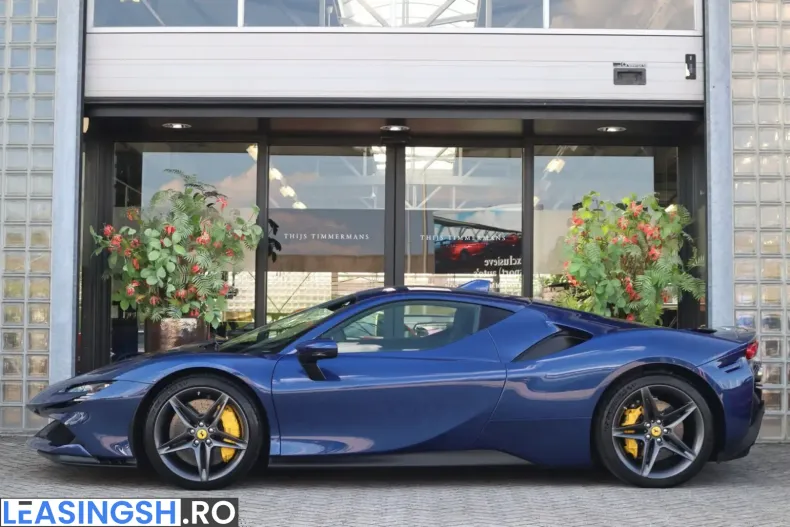 Ferrari SF90 din 2024 cu 12.390 km - oferta FER210244 - foto 3