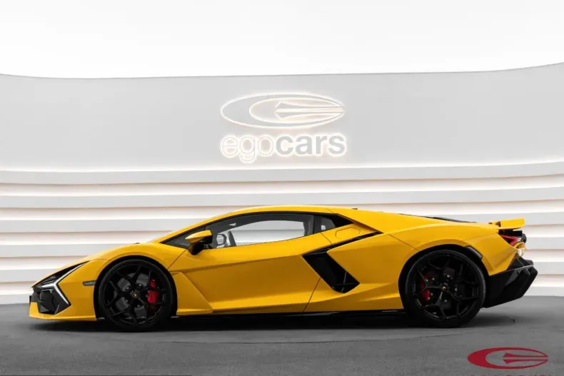 Lamborghini Revuelto din 2024 cu 5.000 km - oferta LAM210254 - foto 5