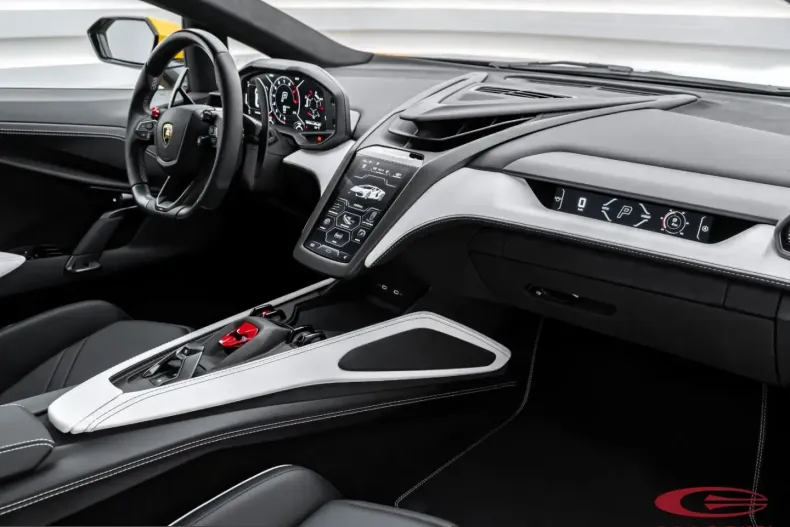 Lamborghini Revuelto din 2024 cu 5.000 km - oferta LAM210254 - foto 13