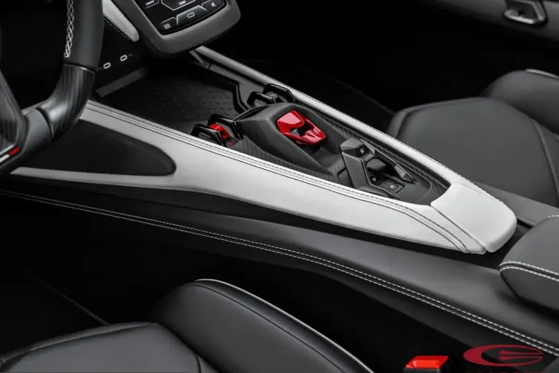 Lamborghini Revuelto din 2024 cu 5.000 km - oferta LAM210254 - foto 19