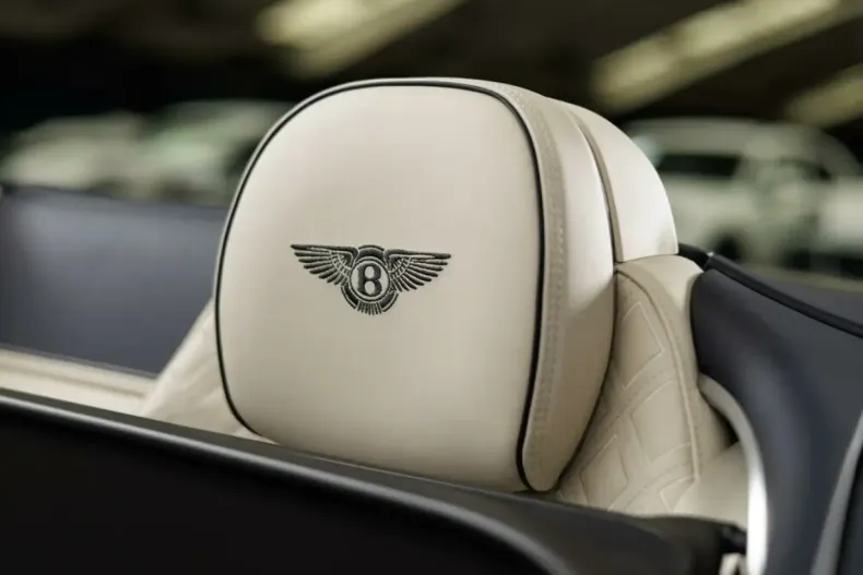 Bentley Continental din 2024 cu 4.251 km - oferta BEN210255 - foto 26