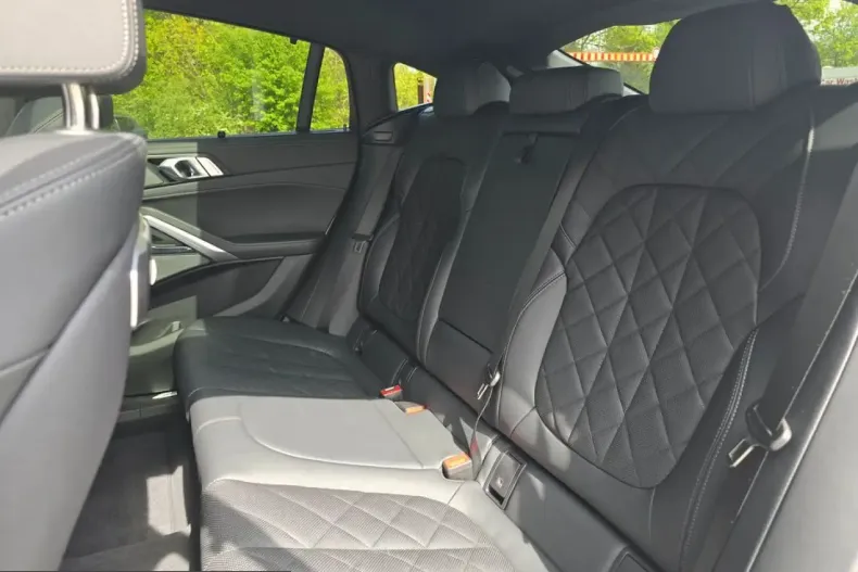 BMW X6 (Seria X) din 2025 cu 23.499 km - oferta BMW210258 - foto 25