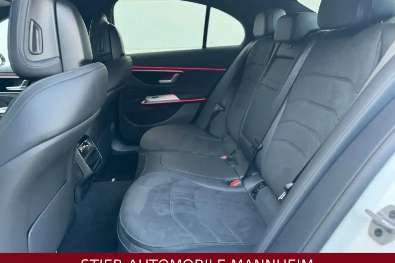 Mercedes-Benz E 220 (Clasa E) din 2024 cu 23.000 km - oferta MER210264 - foto 12