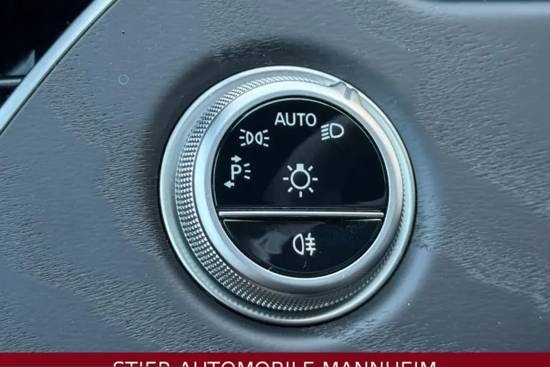 Mercedes-Benz E 220 (Clasa E) din 2024 cu 23.000 km - oferta MER210264 - foto 20
