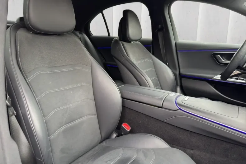 Mercedes-Benz E 220 (Clasa E) din 2024 cu 25.346 km - oferta MER210270 - foto 16