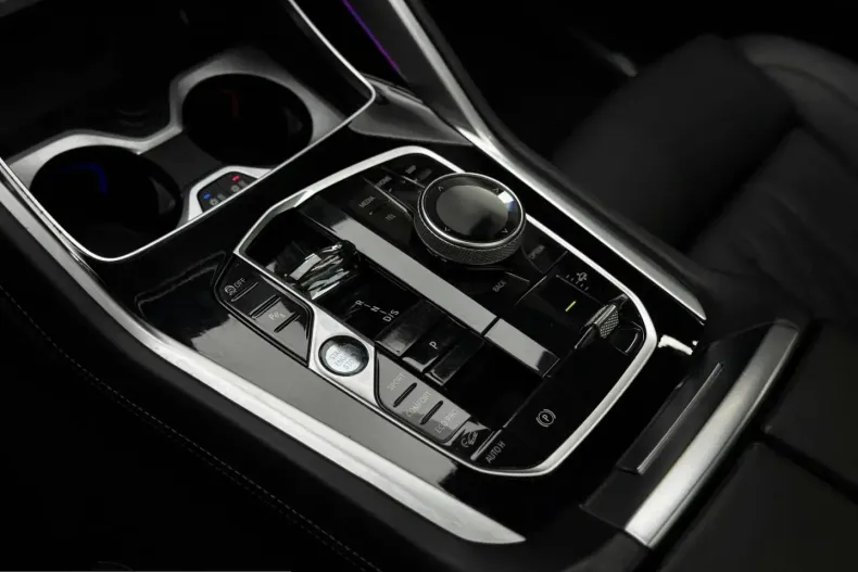 BMW X6 (Seria X) din 2024 cu 70.505 km - oferta BMW210273 - foto 18