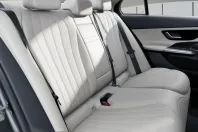 Mercedes-Benz E 300 (Clasa E) din 2025 cu 15.247 km - oferta MER210274 - foto 8