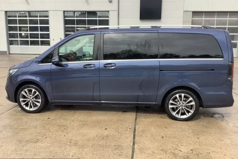Mercedes-Benz V 250 (Clasa V) din 2024 cu 10.636 km - oferta MER210278 - foto 8