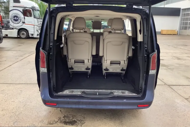 Mercedes-Benz V 250 (Clasa V) din 2024 cu 10.636 km - oferta MER210278 - foto 12