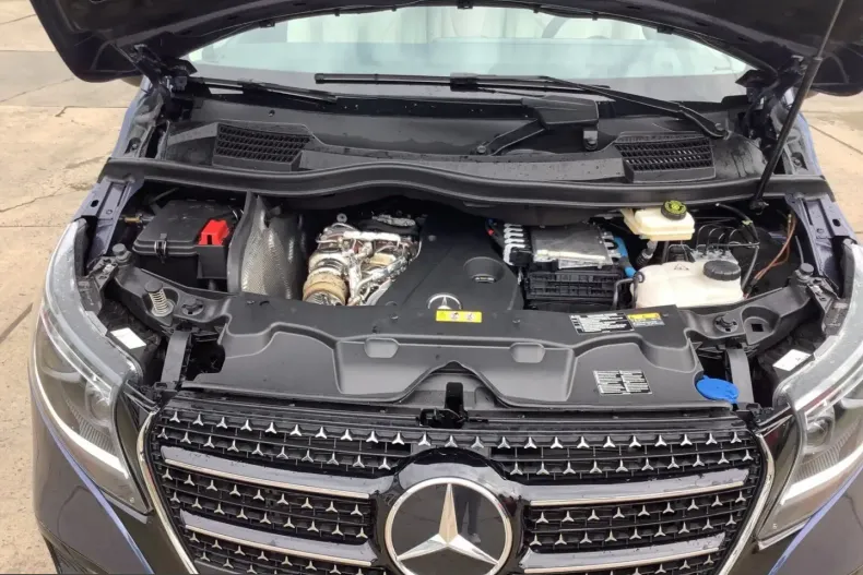 Mercedes-Benz V 250 (Clasa V) din 2024 cu 10.636 km - oferta MER210278 - foto 29