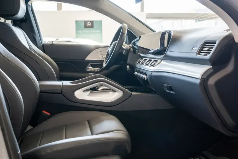Mercedes-Benz GLE 350 (Clasa GLE) din 2024 cu 29.918 km - oferta MER210288 - foto 3
