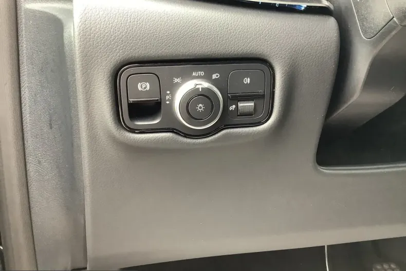 Mercedes-Benz V 250 (Clasa V) din 2025 cu 11.884 km - oferta MER210290 - foto 24