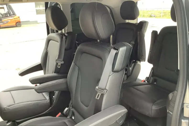 Mercedes-Benz V 300 (Clasa V) din 2025 cu 12.297 km - oferta MER210292 - foto 17