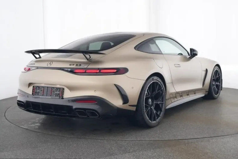 Mercedes-Benz AMG GT (Clasa GT) din 2025 cu 3.020 km - oferta MER210293 - foto 4