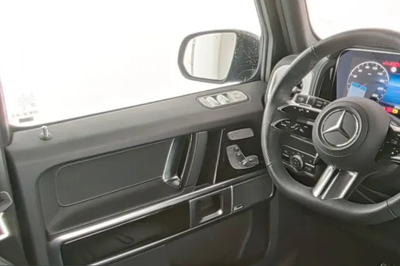 Mercedes-Benz G 450 (Clasa G) din 2025 cu 28.767 km - oferta MER210297 - foto 8
