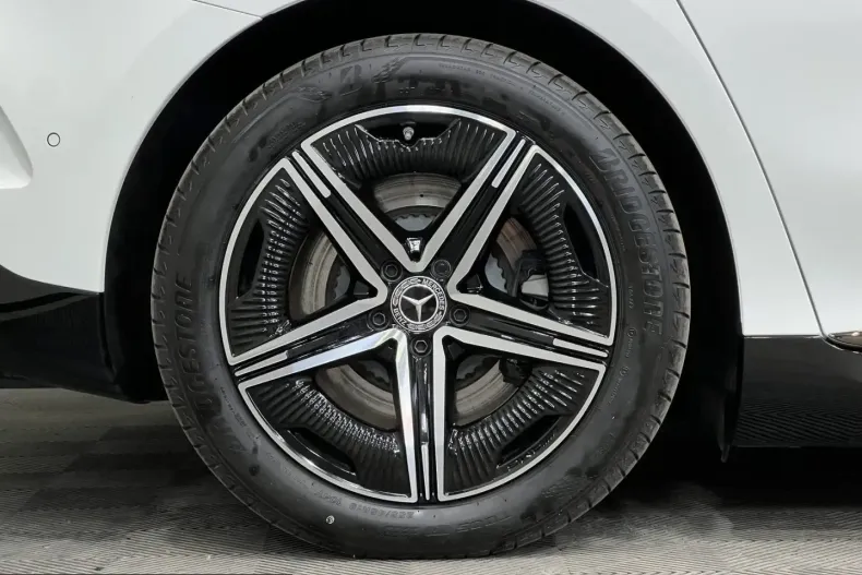 Mercedes-Benz EQE din 2025 cu 30.365 km - oferta MER210299 - foto 26