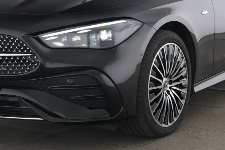 Mercedes-Benz CLE 300 (Clasa CLE) din 2025 cu 7.751 km - oferta MER210300 - foto 4