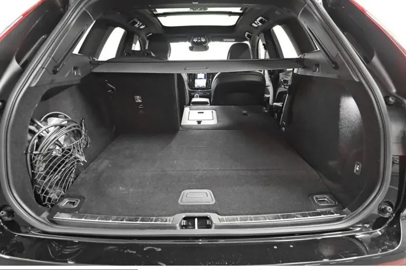 Volvo XC60 din 2025 cu 14.844 km - oferta VOL210309 - foto 15