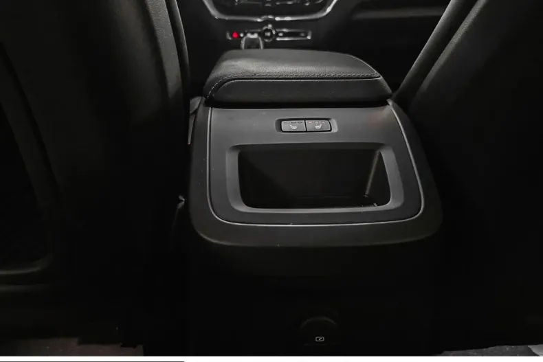 Volvo XC60 din 2025 cu 14.844 km - oferta VOL210309 - foto 31