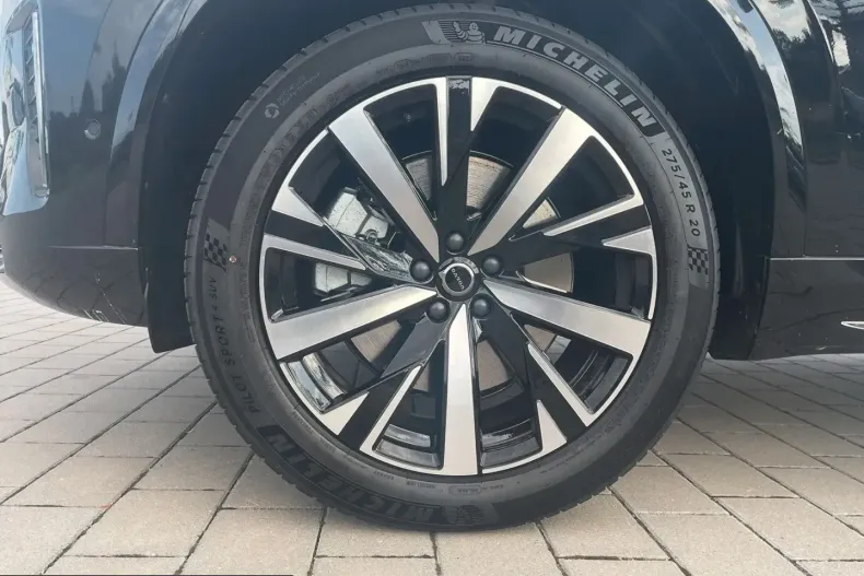 Volvo XC90 din 2025 cu 7.000 km - oferta VOL210312 - foto 2