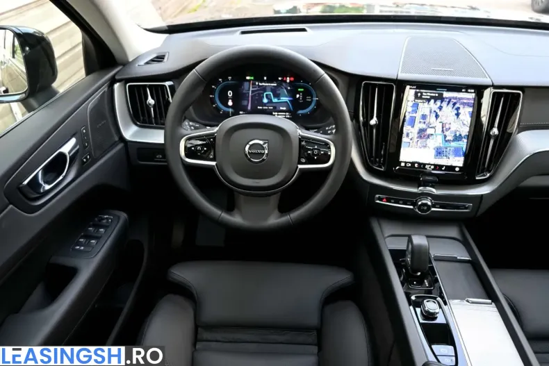 Volvo XC60 din 2024 cu 19.500 km - oferta VOL210313 - foto 8