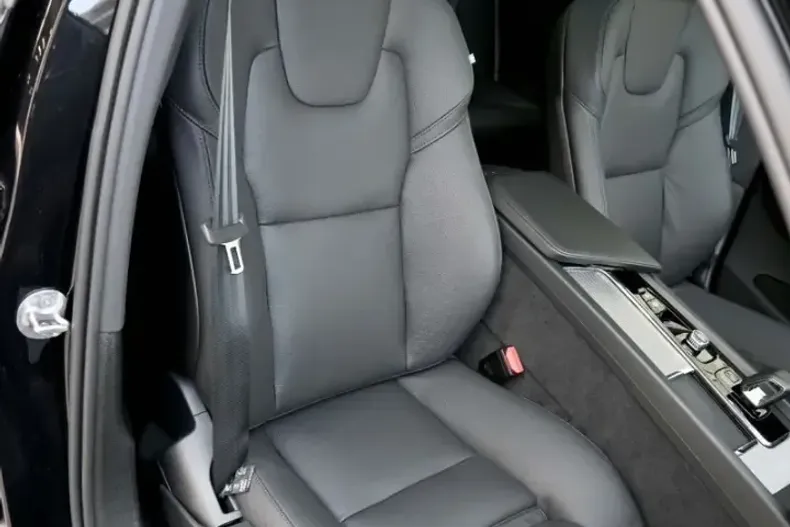Volvo XC60 din 2024 cu 19.500 km - oferta VOL210313 - foto 11