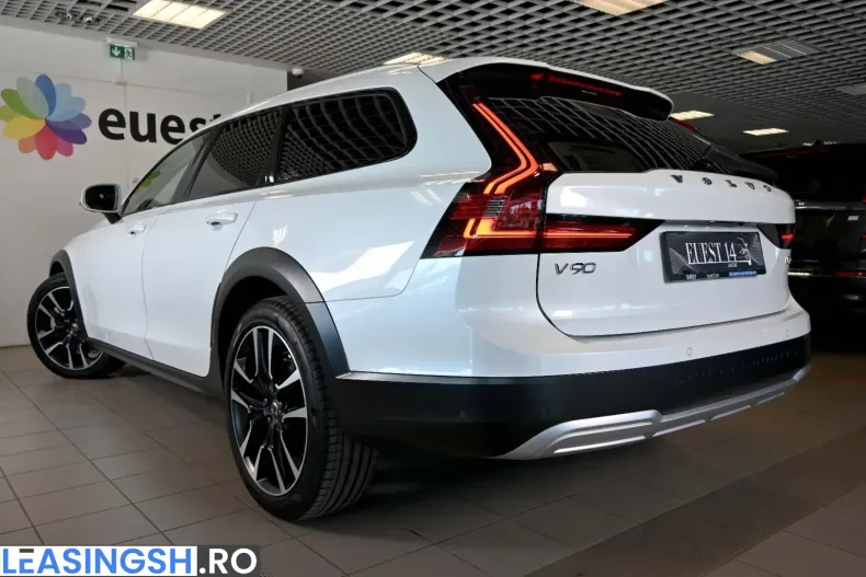 Volvo V90 Cross Country din 2024 cu 25.000 km - oferta VOL210314 - foto 2