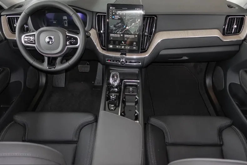 Volvo XC60 din 2025 cu 5.000 km - oferta VOL210315 - foto 7