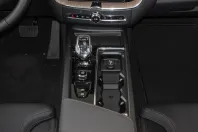 Volvo XC60 din 2025 cu 5.000 km - oferta VOL210315 - foto 10