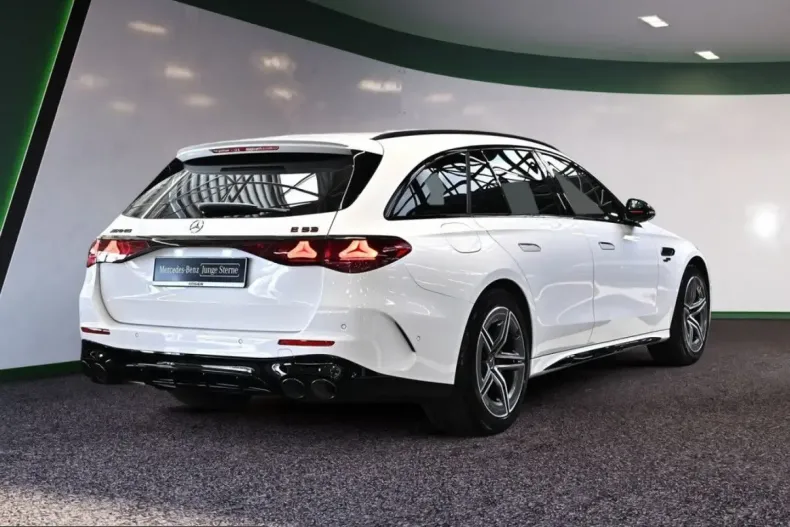 Mercedes-Benz E 53 AMG (Clasa E) din 2025 cu 22.298 km - oferta MER210328 - foto 8