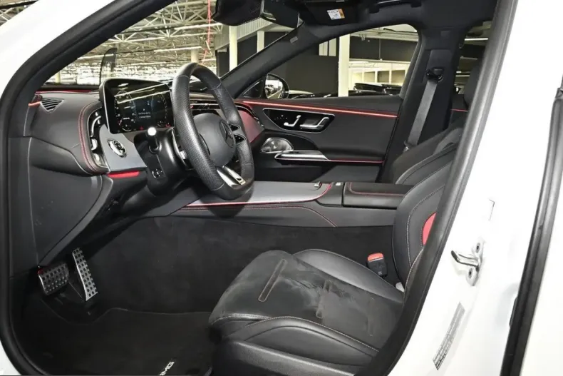 Mercedes-Benz E 53 AMG (Clasa E) din 2025 cu 22.298 km - oferta MER210328 - foto 12